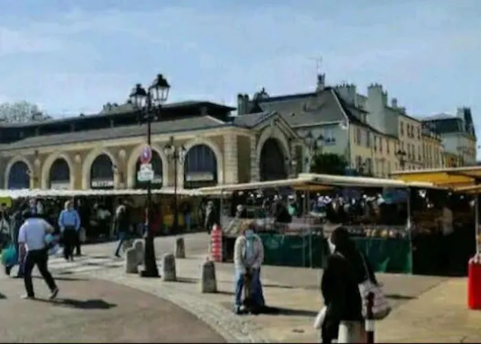 L'escale Paris G/w/n Versailles